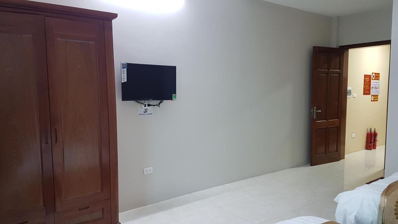 Love Hotel Near Ha Dong General Hospital Ханой Екстериор снимка